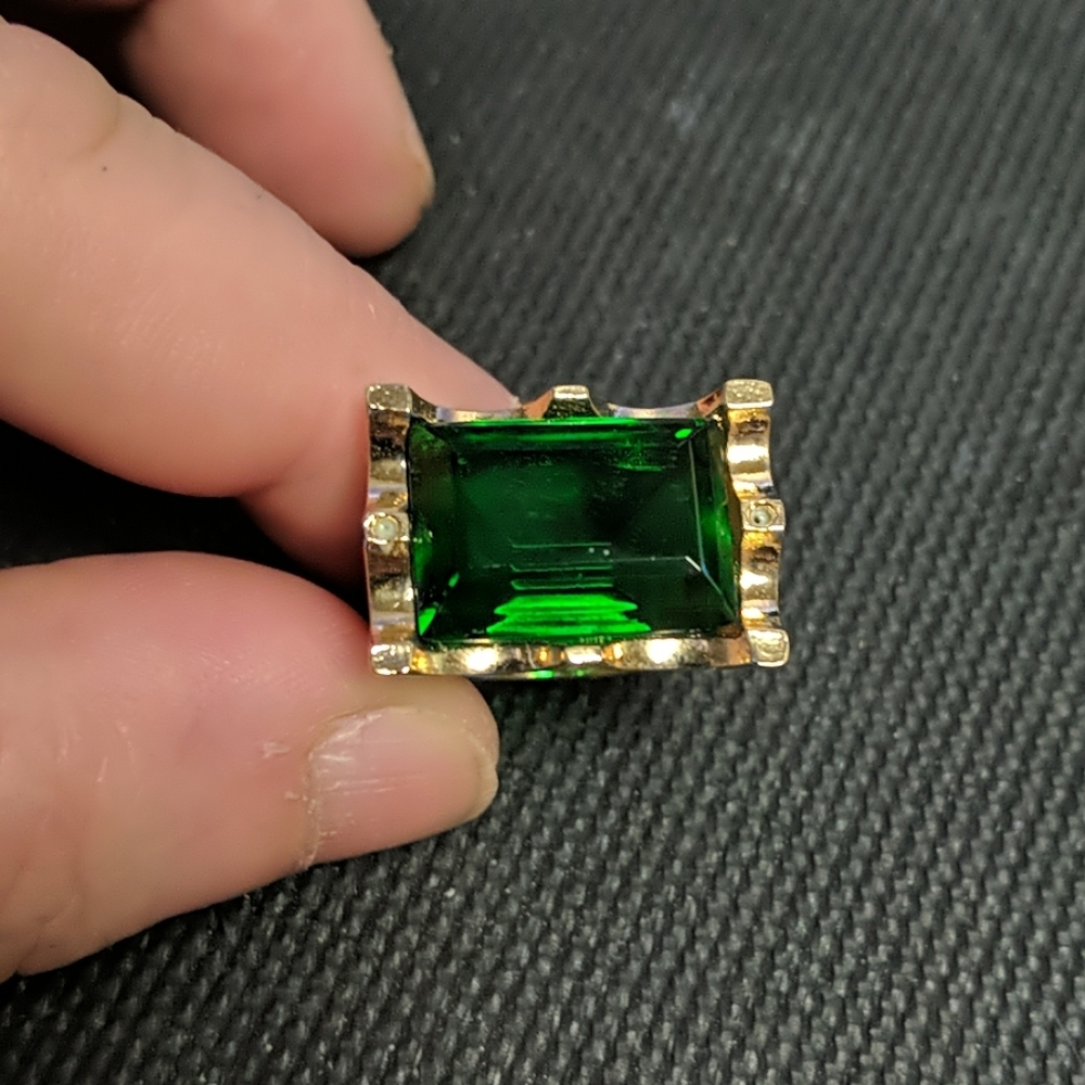 Women's ring